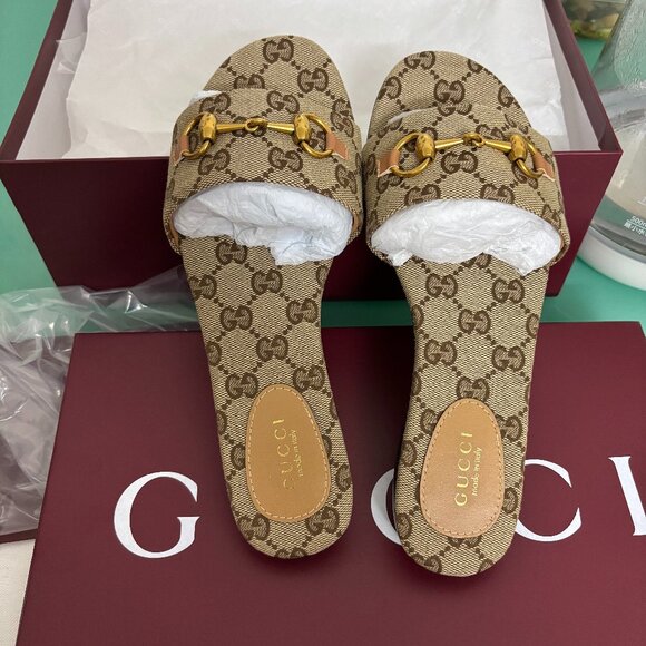 Gucci Women's slide sandal with Horsebit - Picture 1 of 5